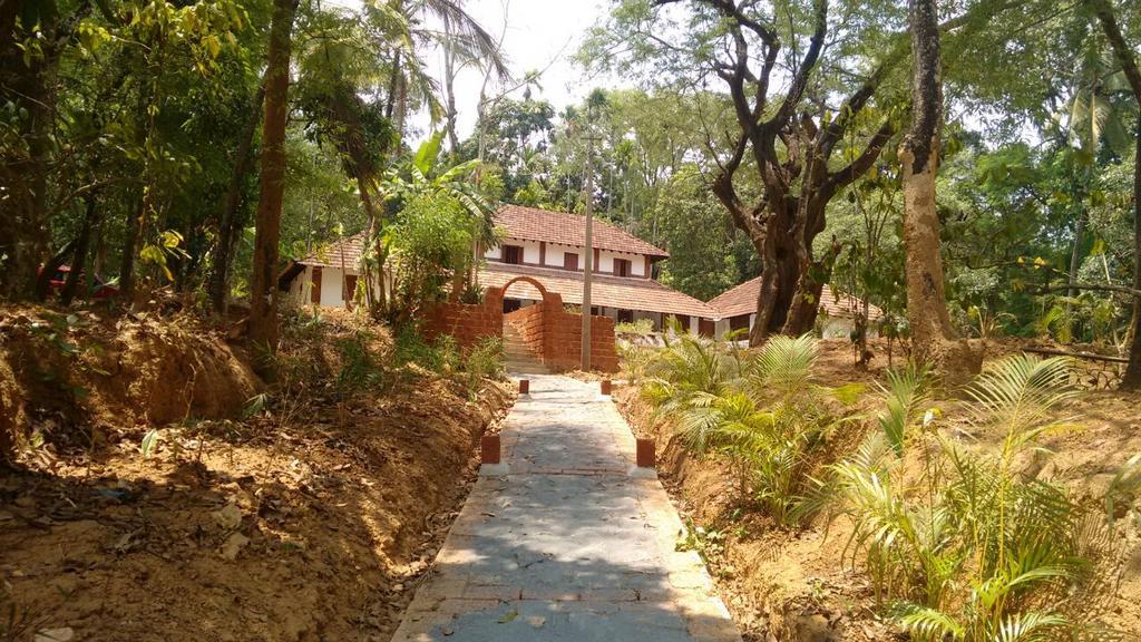 Palkadavu Warium Villa 玛纳多迪 外观 照片