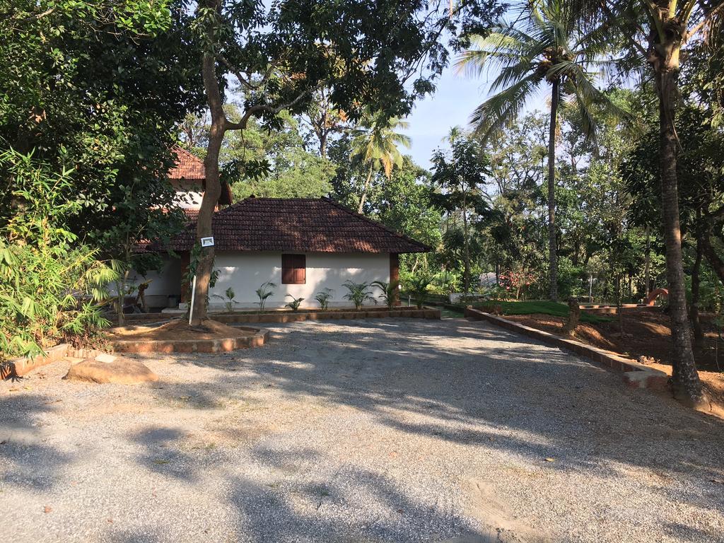 Palkadavu Warium Villa 玛纳多迪 外观 照片