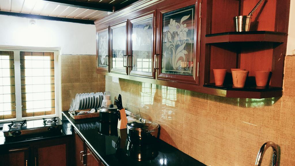 Palkadavu Warium Villa 玛纳多迪 外观 照片