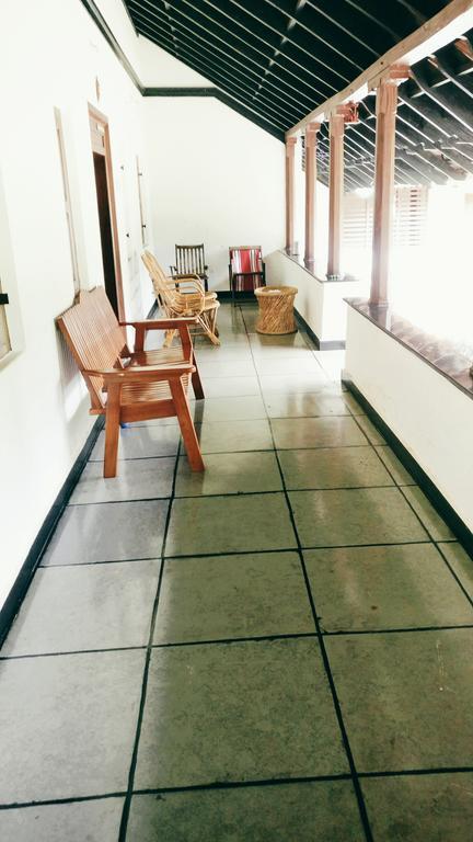 Palkadavu Warium Villa 玛纳多迪 外观 照片