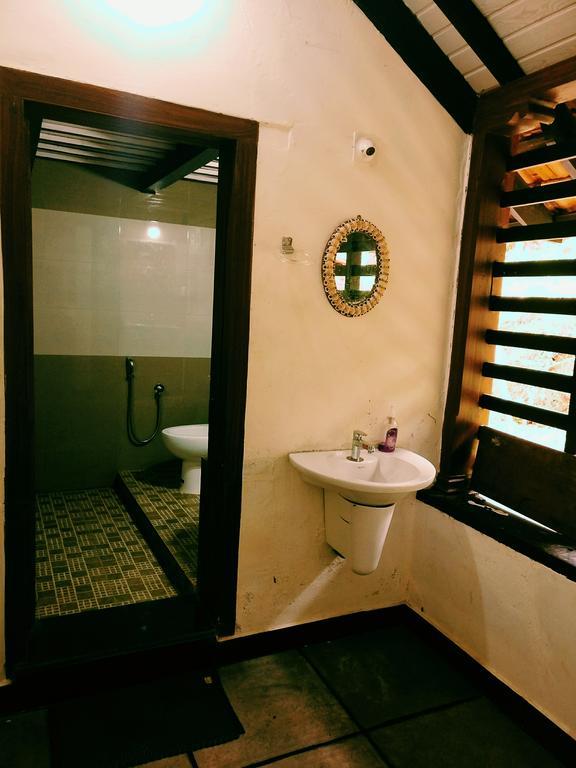 Palkadavu Warium Villa 玛纳多迪 外观 照片